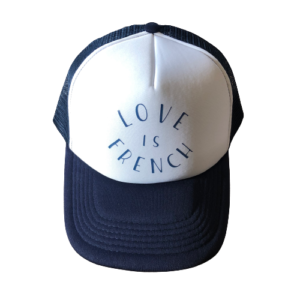 Casquette bleu marine message love is French bleu marine by Destele