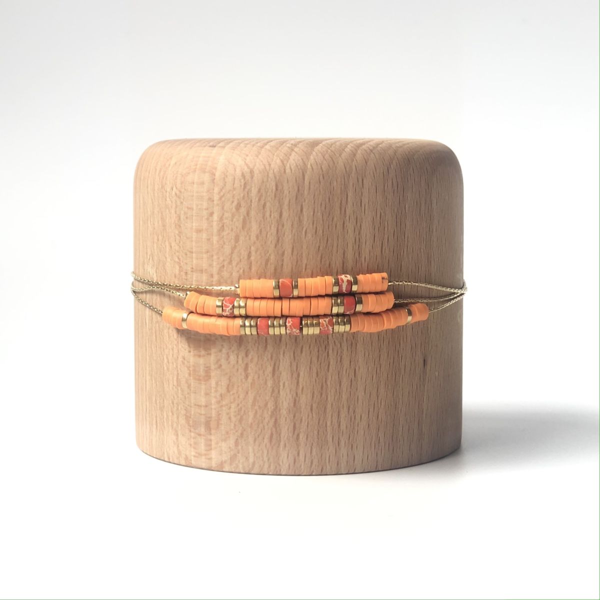 bracelet corail orange large 3 rangs chaîne dorée by destele