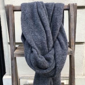 Echarpe grise alpaga