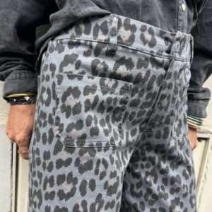 Jean Leo gris