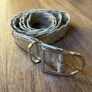 Ceinture tressée dorée