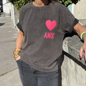 Tee-shirt Amor noir délavé