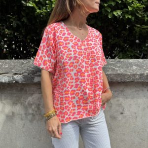 Tee-shirt Léo rose fluo col V