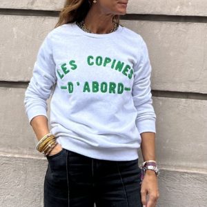 Sweat "Les copines d'abord" gris chiné vert