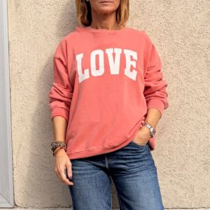 Sweat "LOVE" rouge délavé et blanc pailleté